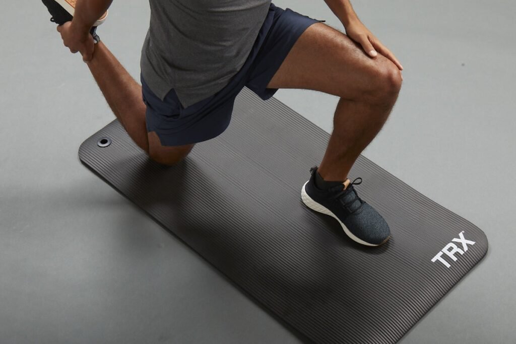 The Best Yoga Mat Thickness for Home vs. Studio Practice